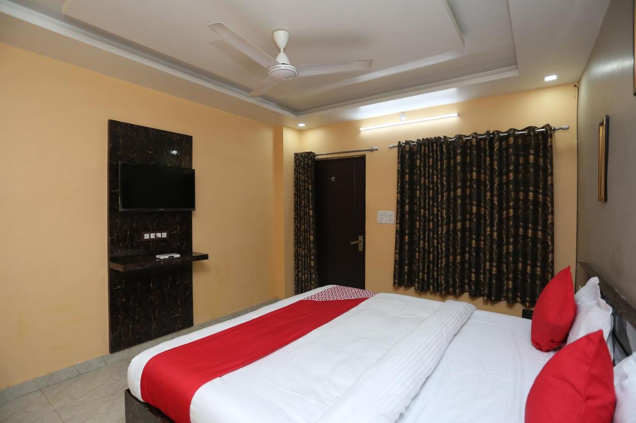 Oyo 26803 Hotel City Inn Faizābād Extérieur photo