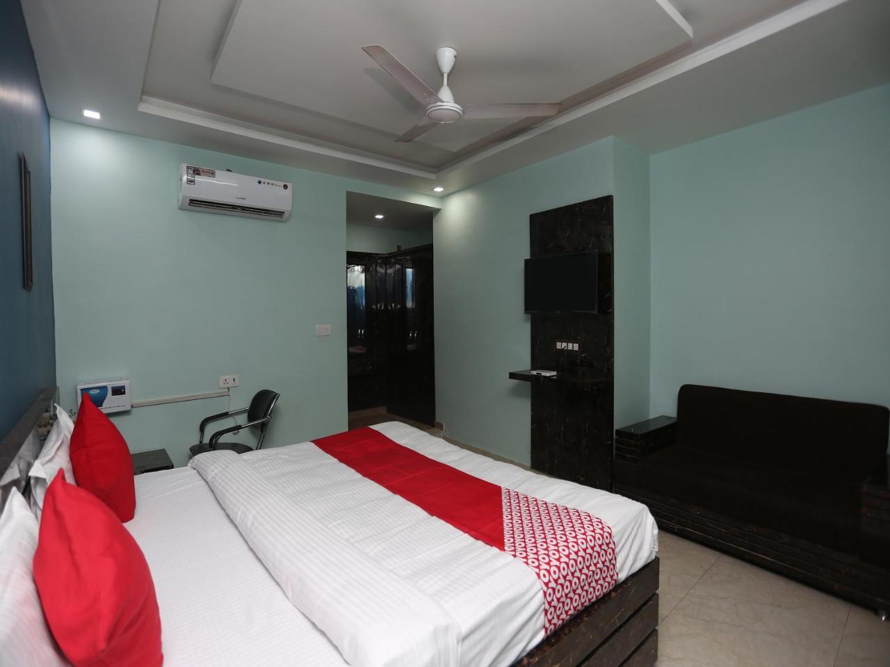 Oyo 26803 Hotel City Inn Faizābād Extérieur photo